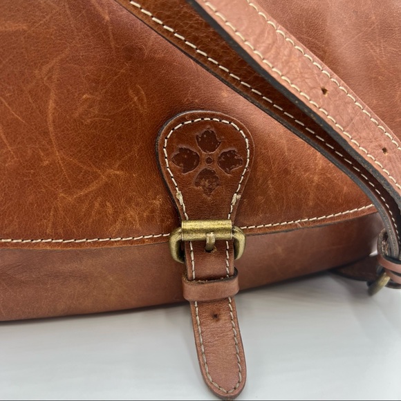Patricia Nash London Saddle Leather Bag - Picture 5 of 10